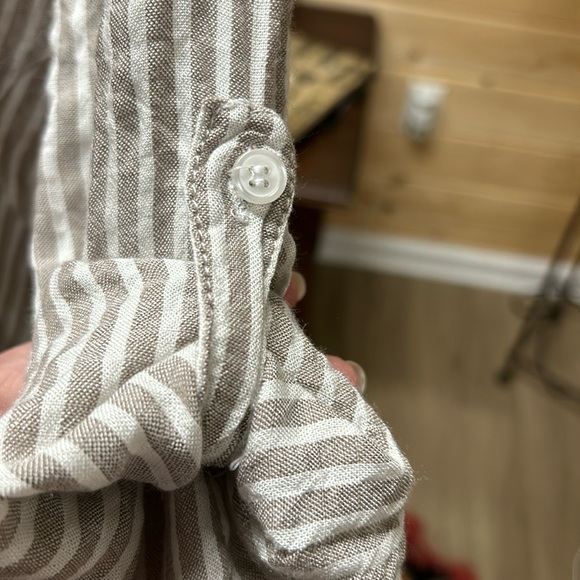 Soft crinkly wear with everything top - Picture 12 of 14